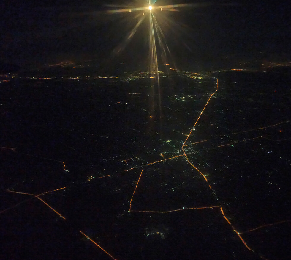廣州飛往泰國的高空.jpg 廣州飛往泰國的高空.jpg