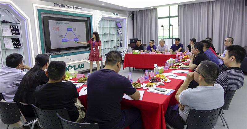 人力資源工作在企業(yè)經(jīng)營(yíng)中的價(jià)值和作用.jpg 人力資源工作在企業(yè)經(jīng)營(yíng)中的價(jià)值和作用.jpg