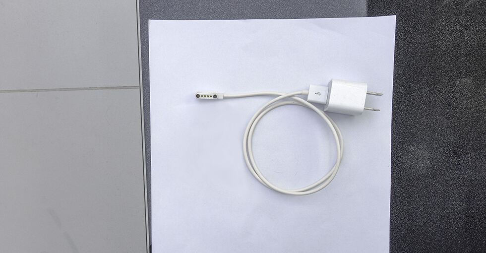 磁吸式充電線 (2).jpg 磁吸式充電線 (2).jpg